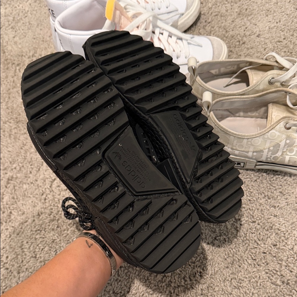 Sneakers bundle - image 3